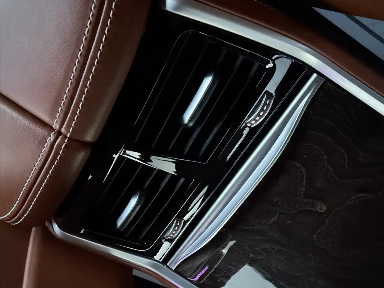 BMW 7 Series снимка BMW 7 Series