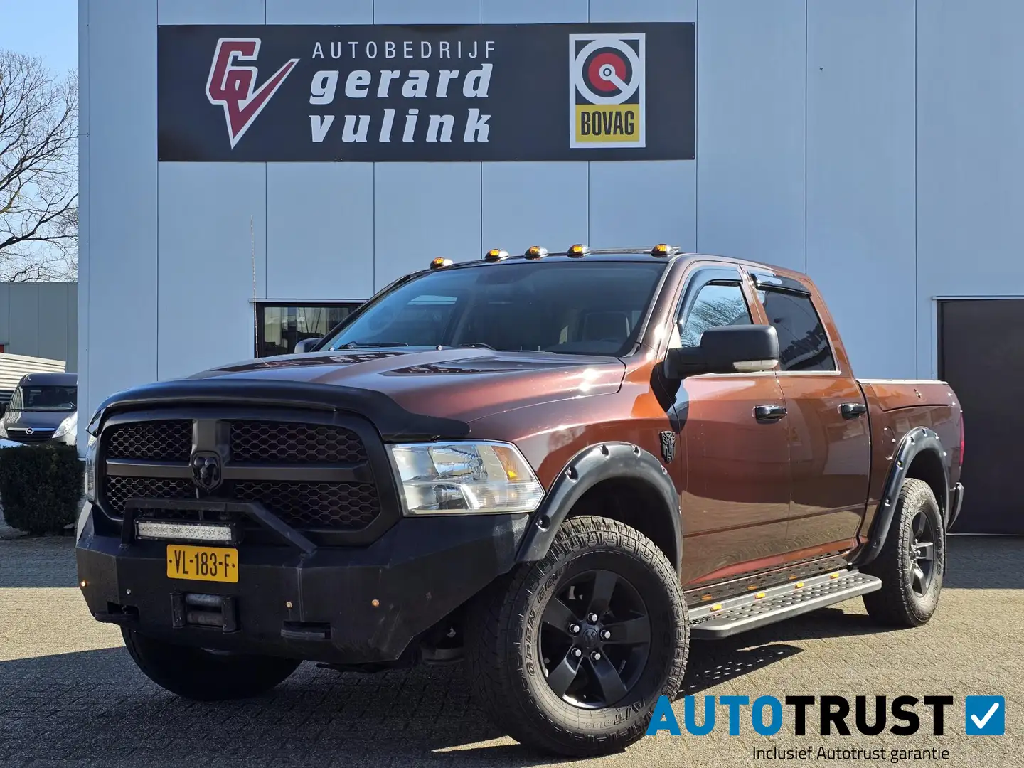 Dodge RAM 1500 3.6 V6 Crew Cab 6'4 4X4 LPG SCHUIF/KANTEL CAR Bruin - 1