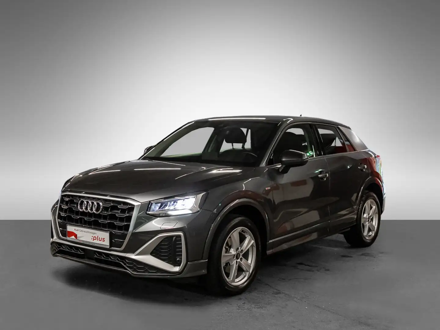 Audi Q2 35 TFSI S line AHK LED DAB SHZ PDC+Kamera Grijs - 2