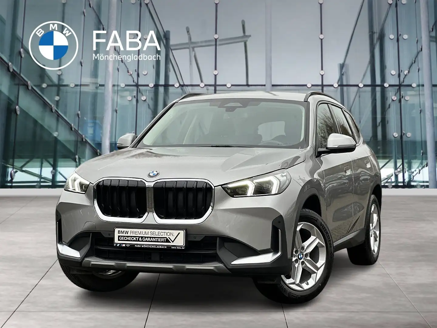 BMW X1 sDrive18i SAV DAB LED Komfortzg. Shz Silber - 1