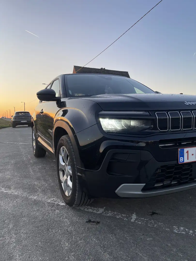 Jeep Avenger Noir - 1