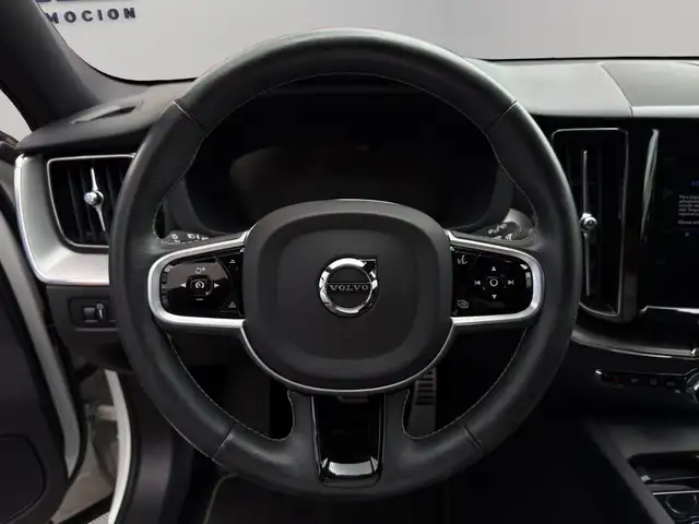 Volvo XC60 view 14