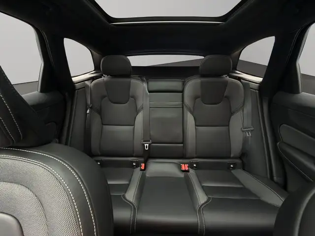 Volvo XC60 view 15