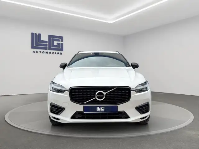 Volvo XC60 view 2
