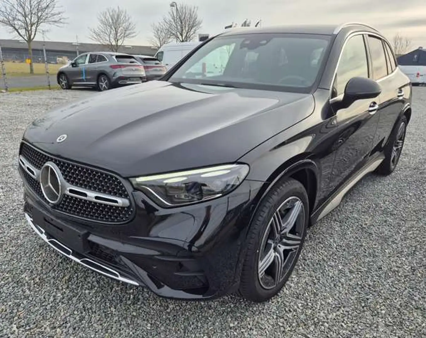 Mercedes-Benz GLC 300 d Mild-Hybrid 4Matic Automatik AMG Line Premium Schwarz - 1