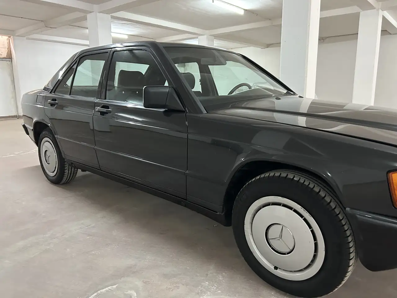 Mercedes-Benz 190 2.0 E 122cv, foto 3