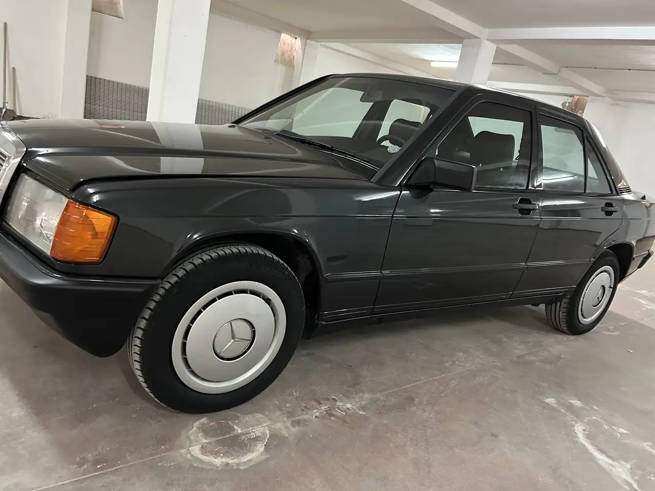 Mercedes-Benz 190 2.0 E 122cv, foto 2