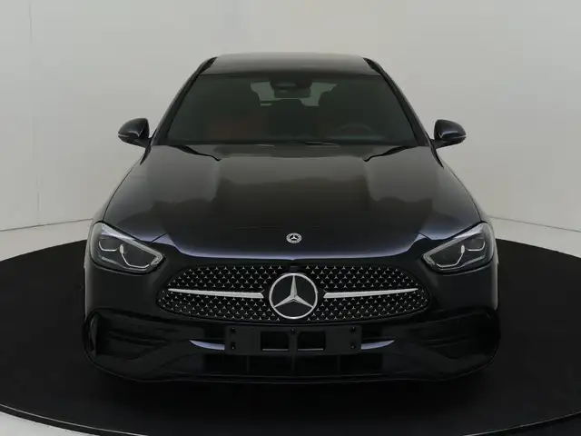 Mercedes-Benz C-Class view 9