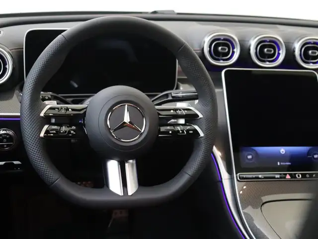 Mercedes-Benz C-Class view 10