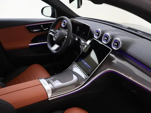 Mercedes-Benz C-Class view 5