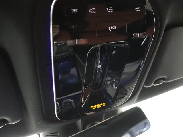 Mercedes-Benz C-Class view 23
