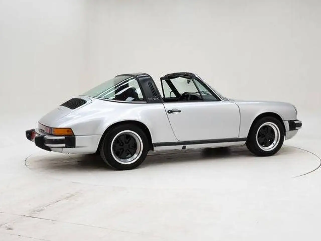 Porsche 911 3.0 SC Targa '78 CH11559, foto 2