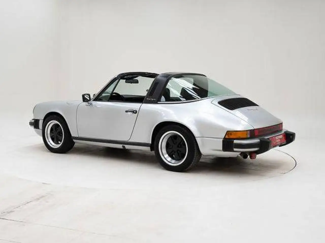 Porsche 911 3.0 SC Targa '78 CH11559, foto 4