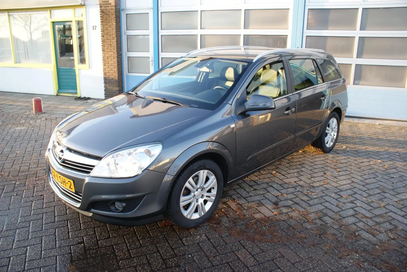 Opel Astra Wagon 1.6 Cosmo Gris - 1