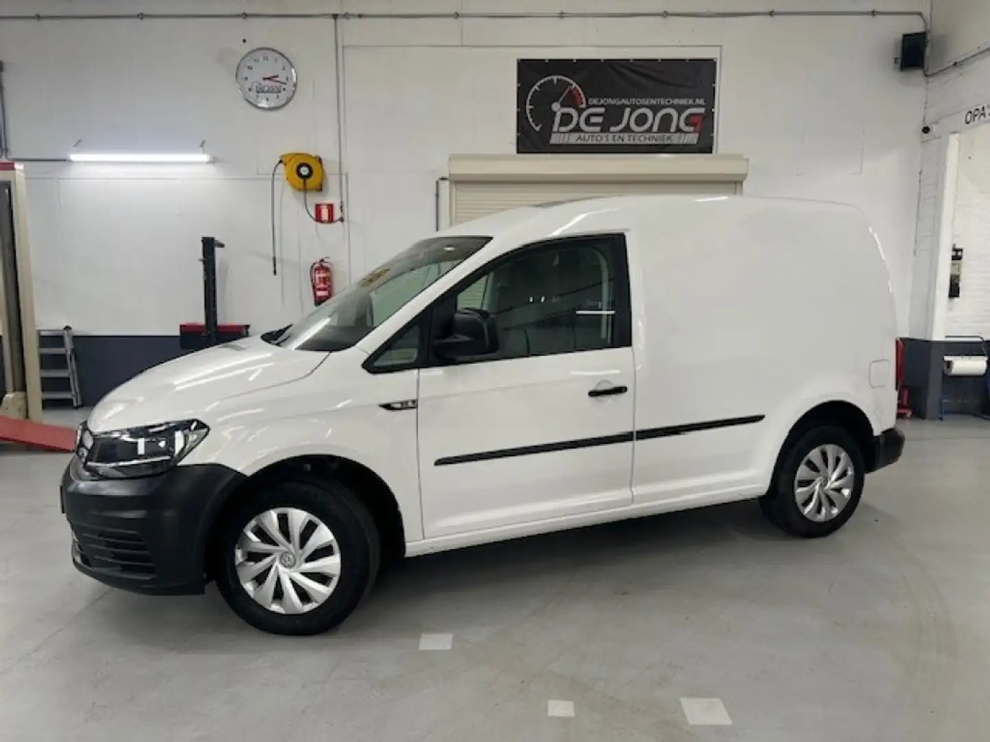 Volkswagen Caddy 2.0 TDI L1H1 BMT TR. AIRCO, Bluetooth, Cruise cont Wit - 2