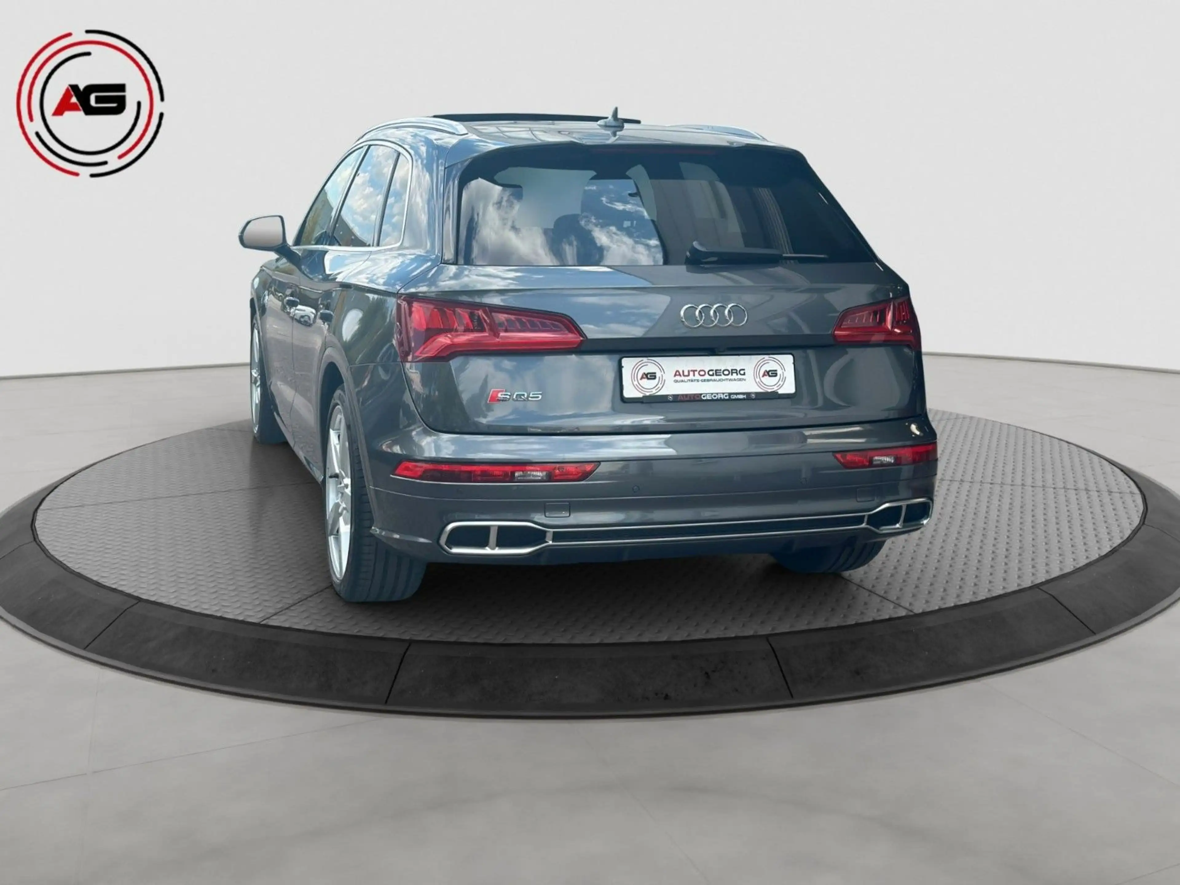 Audi SQ5 3.0 TDI ACC MATRIX PANO LUFT B&O STANDH 21" — photo 4