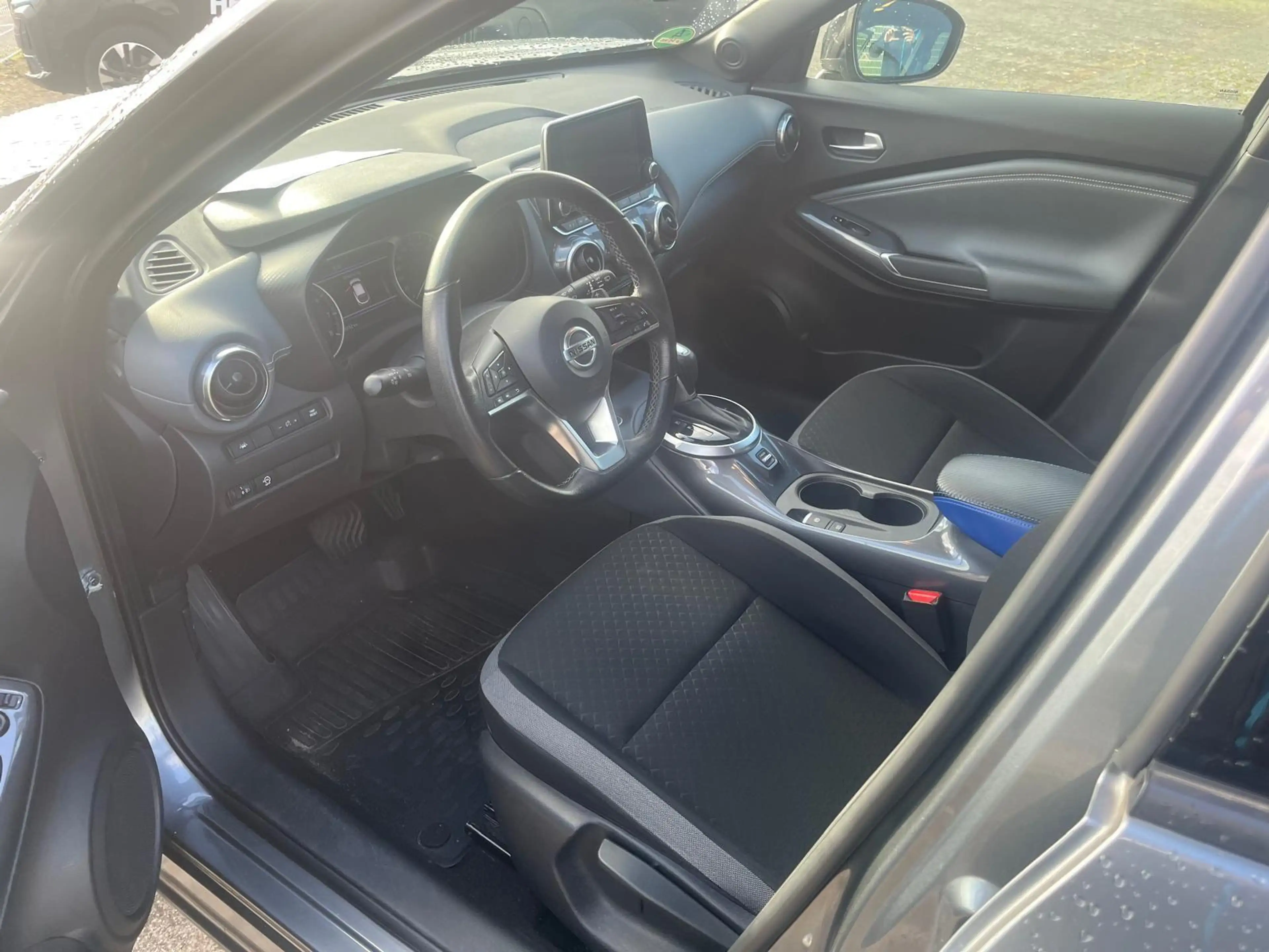 Nissan Juke 1.0 DIG-T Engima - AHK — photo 5