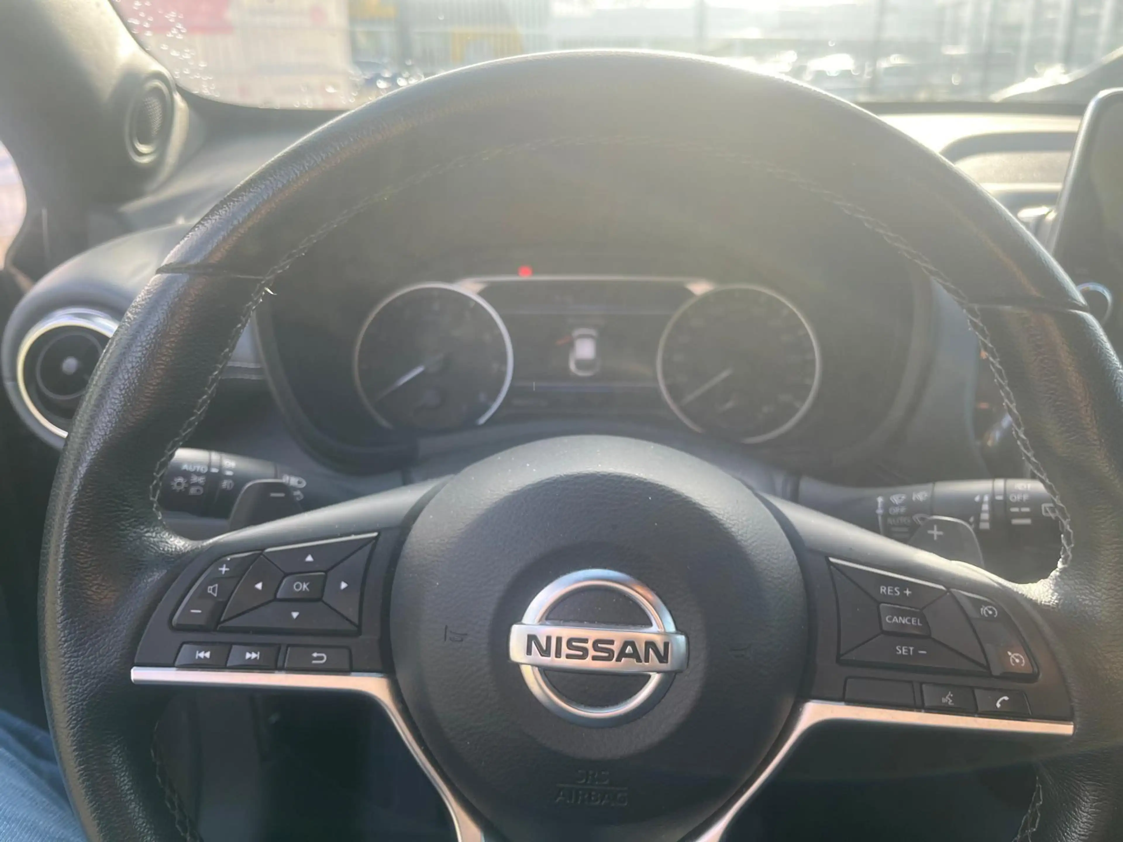 Nissan Juke 1.0 DIG-T Engima - AHK — photo 7