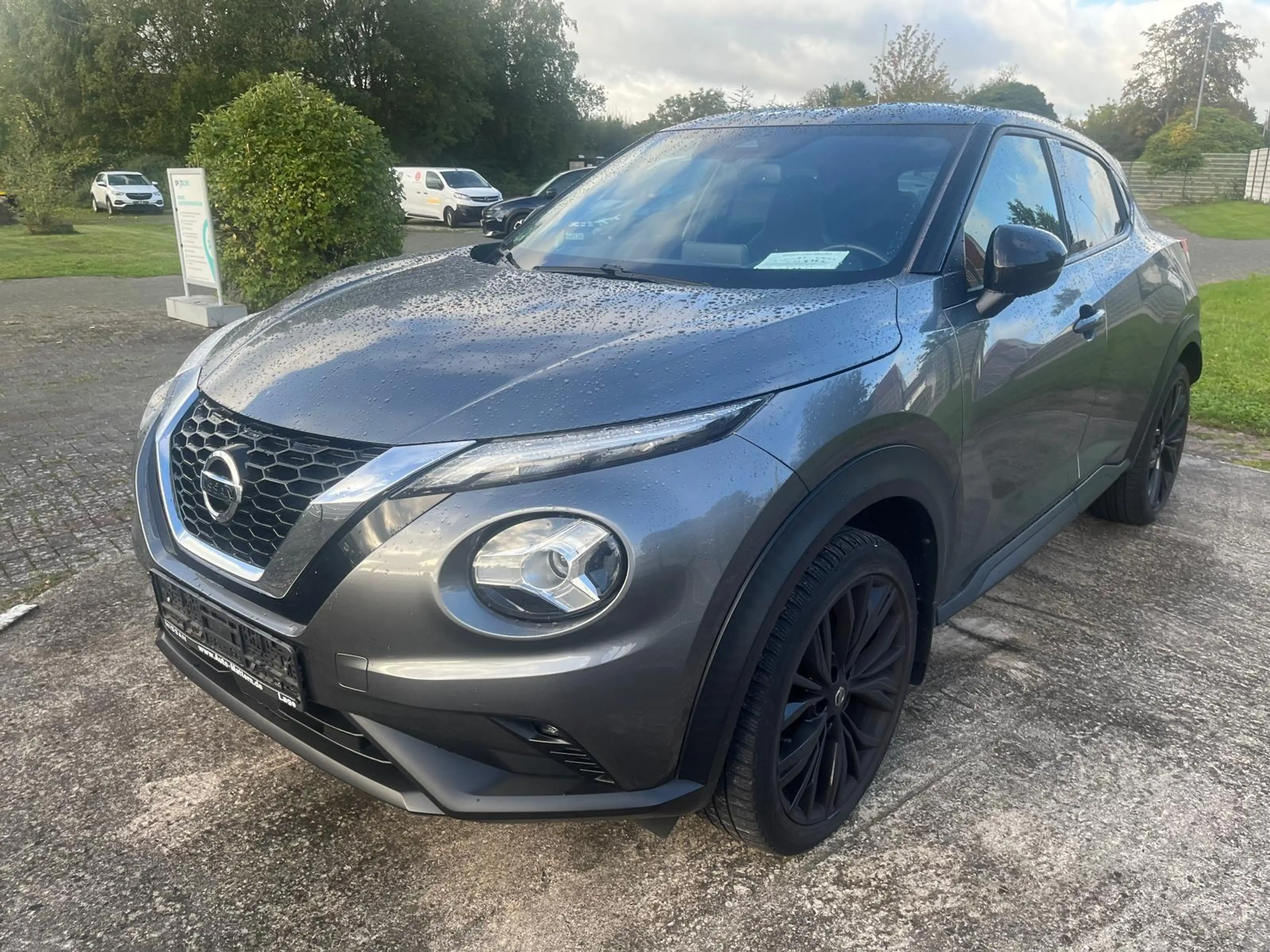 Nissan Juke 1.0 DIG-T Engima - AHK