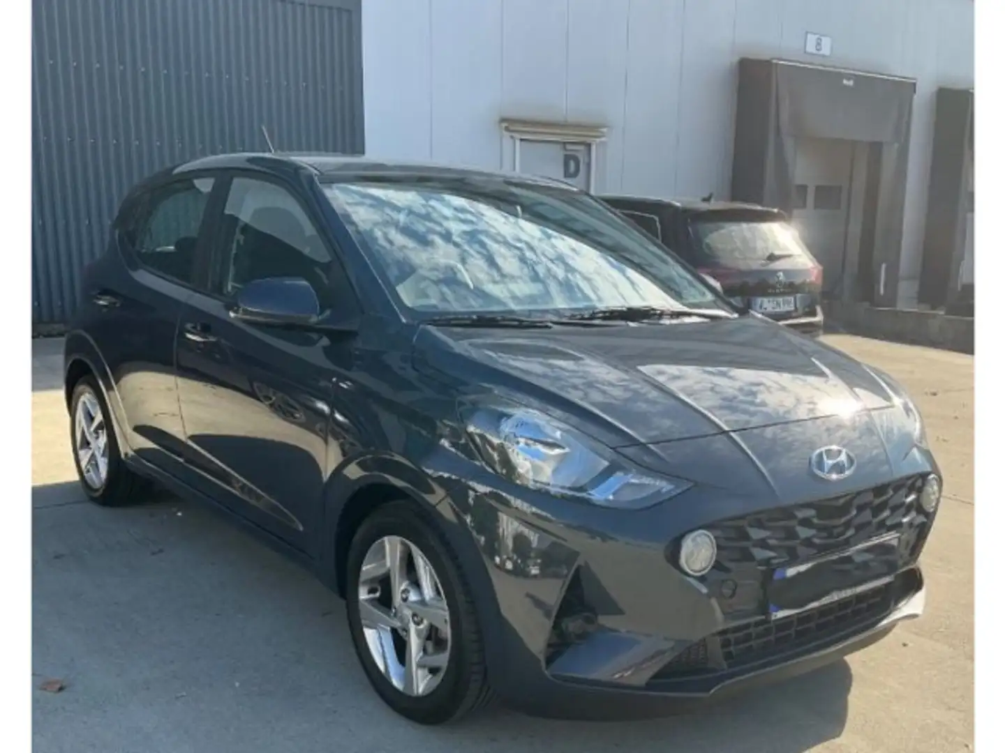 Hyundai i10 Trend 1.0 EU6d (MJ22) 1.0 Benzin A/T Trend Gris - 2
