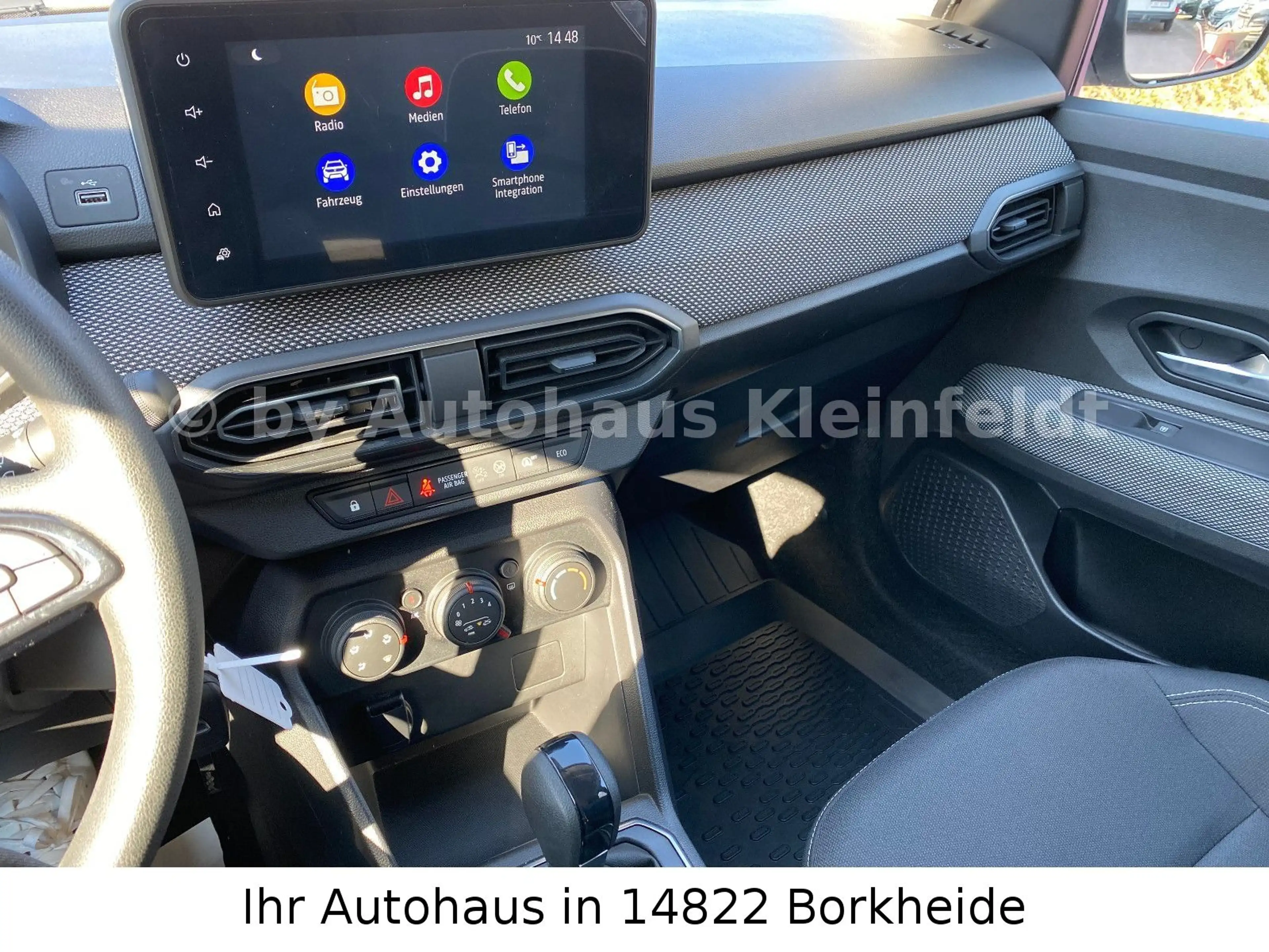 Dacia Logan TCe 90 Automatik |KLIMA|DAB|GRA|CARPLAY — photo 15