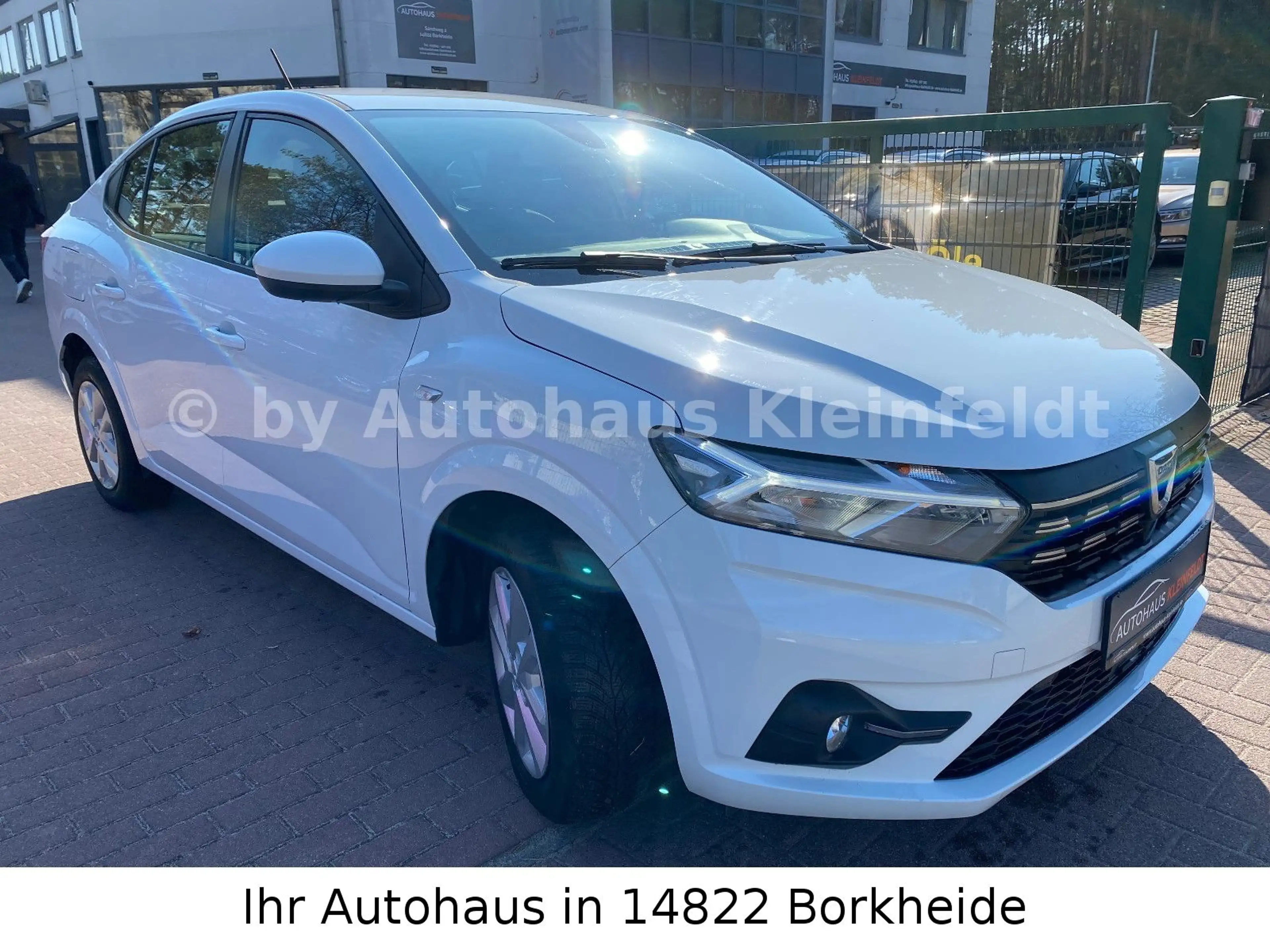 Dacia Logan TCe 90 Automatik |KLIMA|DAB|GRA|CARPLAY — photo 5