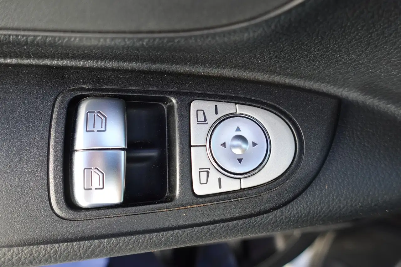 Mercedes-Benz Vito Kasten 109/110/111/114 CDI FWD lang Sortimo, миниатюра 27