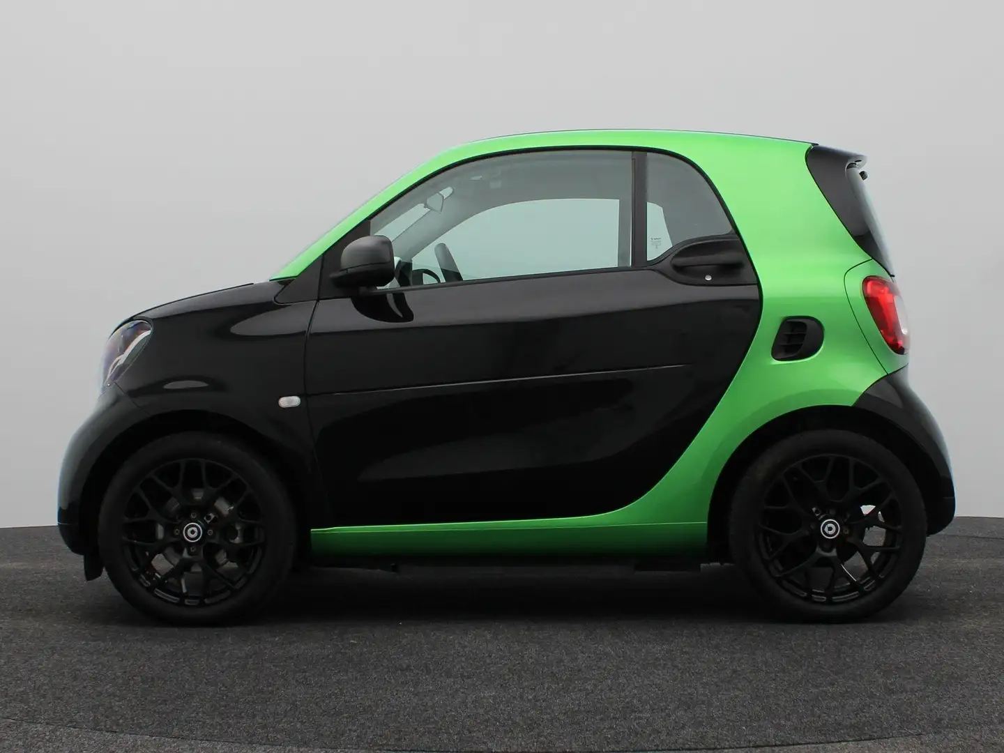 smart forTwo For-Two Electric drive pure 18 kWh | Lichtmetalen Groen - 2