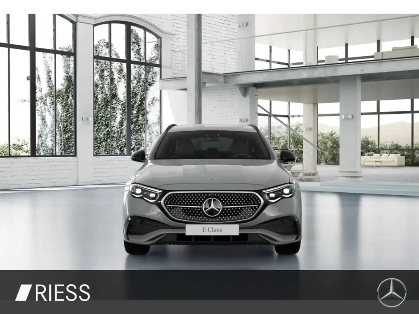 Mercedes-Benz E 300 e T AMG Sport Night Distr AHK Superscreen Grau - 2