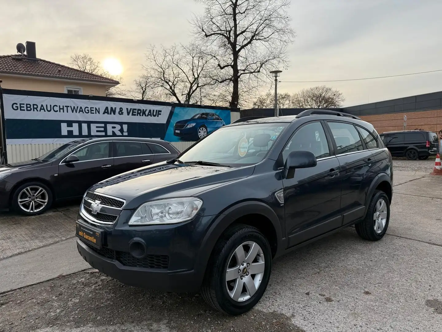 Chevrolet Captiva 2.4 LS 2WD 5-Sitzer*TUV NEU*AHK* Blau - 1
