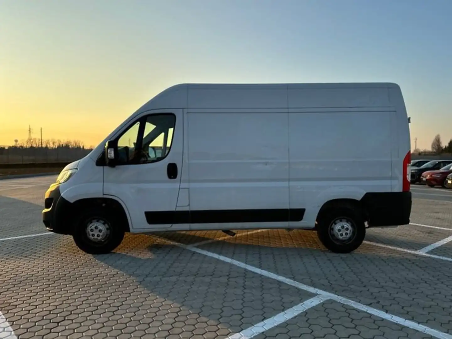 Opel Movano Cass. Al. 35 L2 BlueHDi 140 S&S Bianco - 2