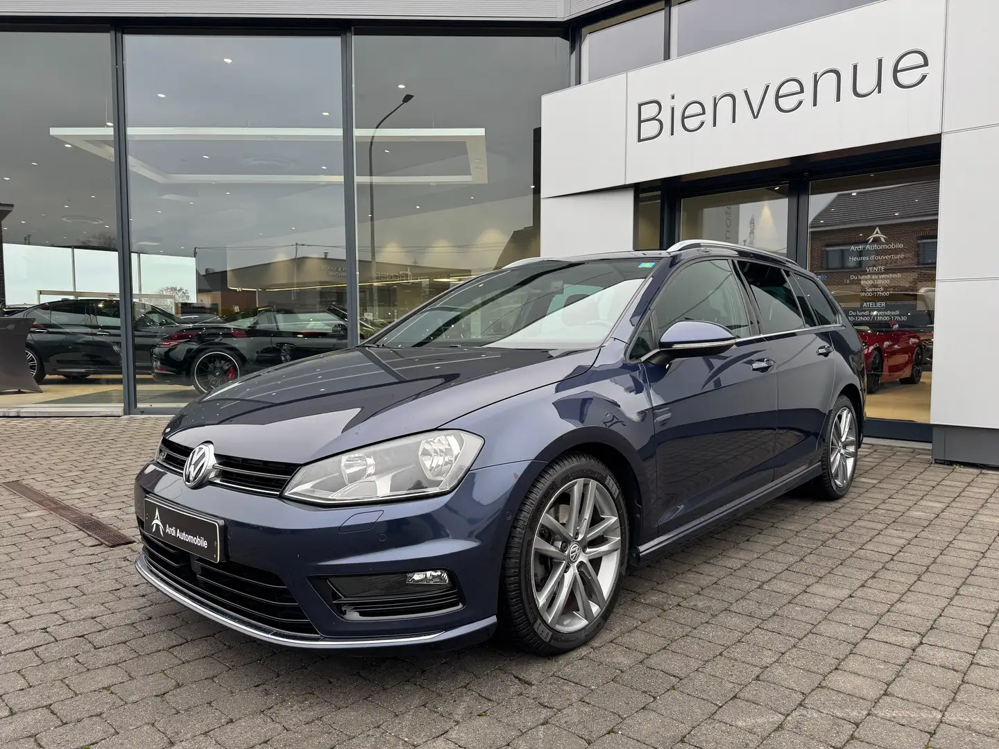 Volkswagen Golf Variant SW 1.6 CR TDi R-LINE*GARANTIE*SIEGES CHAUFF*GPS* Blauw - 1