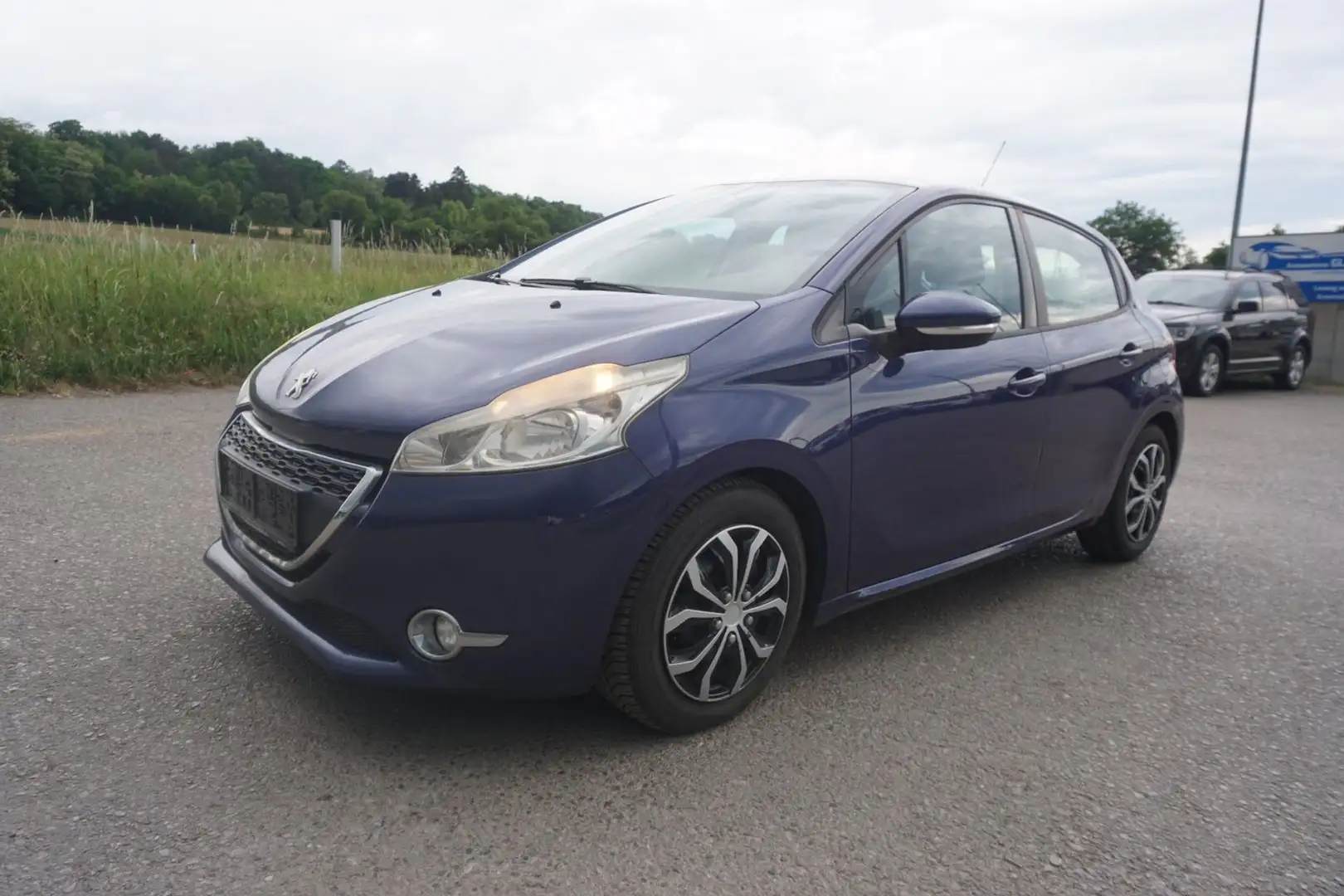 Peugeot 208 1.4 VTi 95 Active Blau - 2