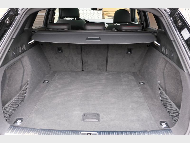 Audi Q8 e-tron 106 kWh 55 Quattro S line - Competition — photo 15