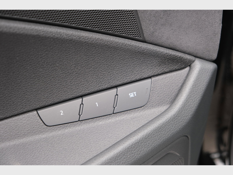 Audi Q8 e-tron 106 kWh 55 Quattro S line - Competition — photo 11