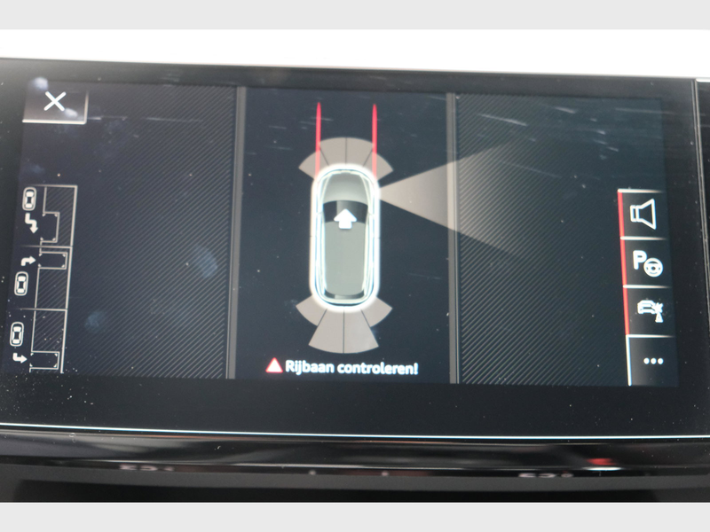 Audi Q8 e-tron 106 kWh 55 Quattro S line - Competition — photo 6