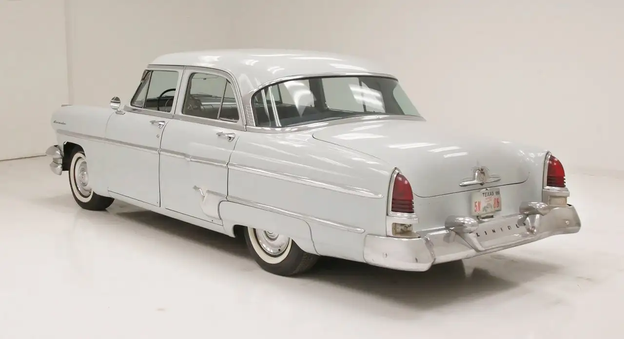 Lincoln Cosmopolitan Sedan, foto 3