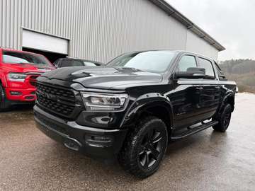 1500 5.7 V8 Quad Cab Big Horn Black 395cv at8