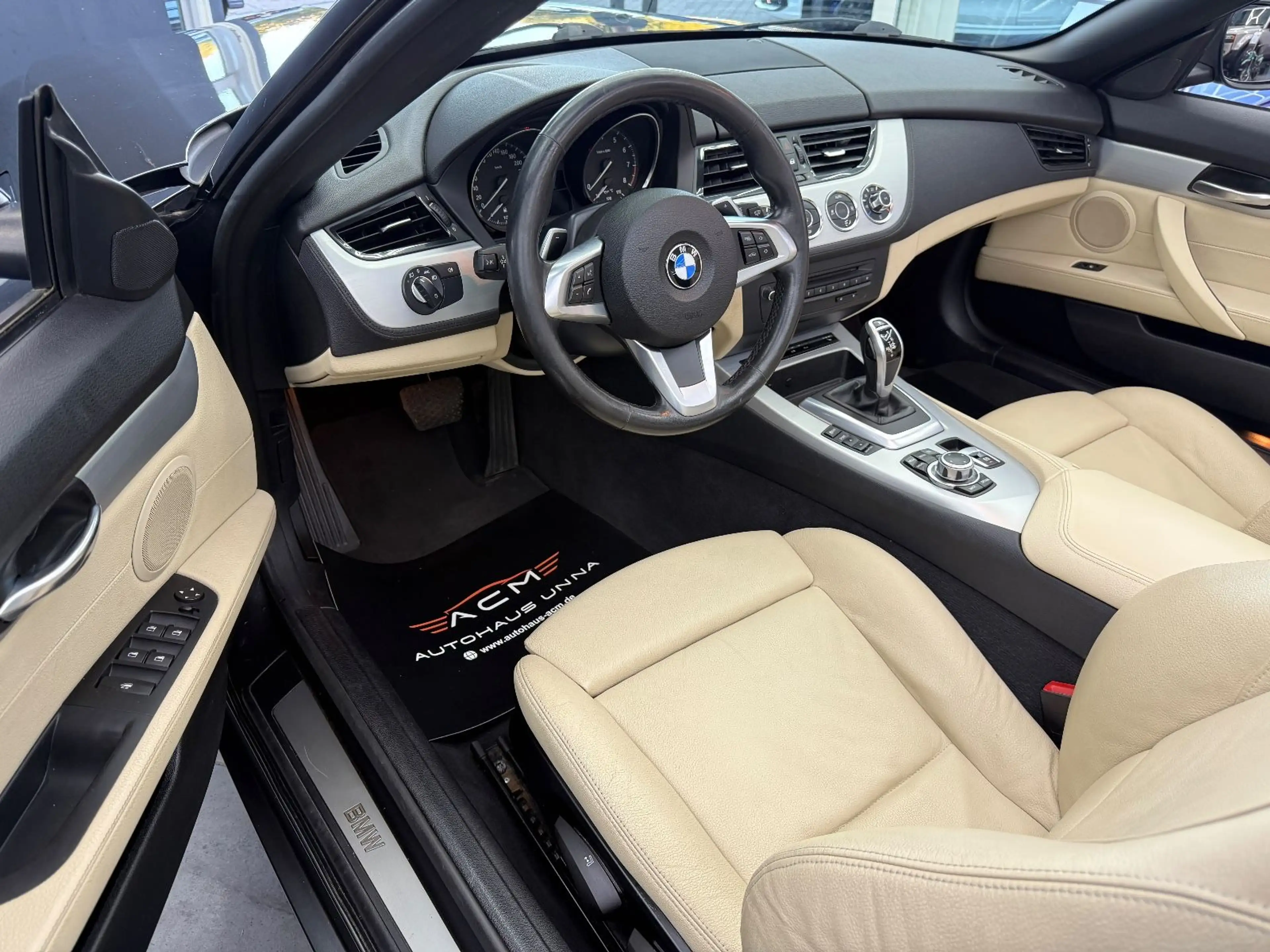 BMW Z4 Roadster sdrive 35 i — photo 7