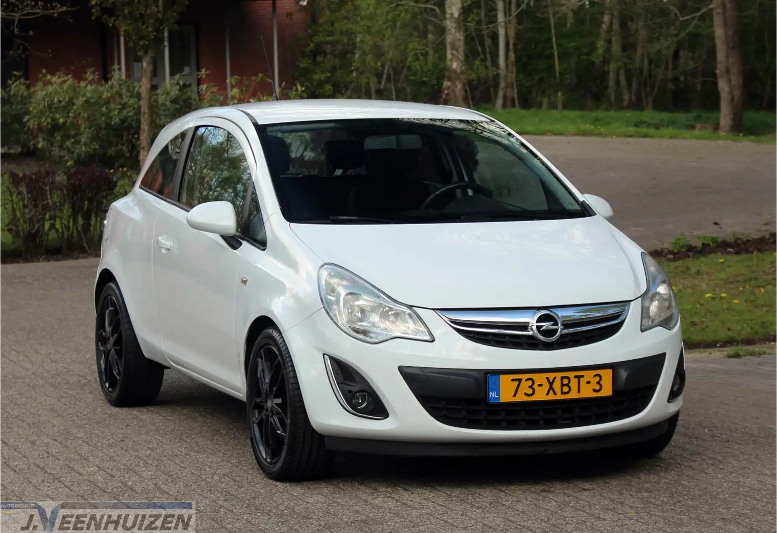 Opel Corsa 1.2-16V Cosmo | 2012 | Cruise | Leuke auto! Wit - 1