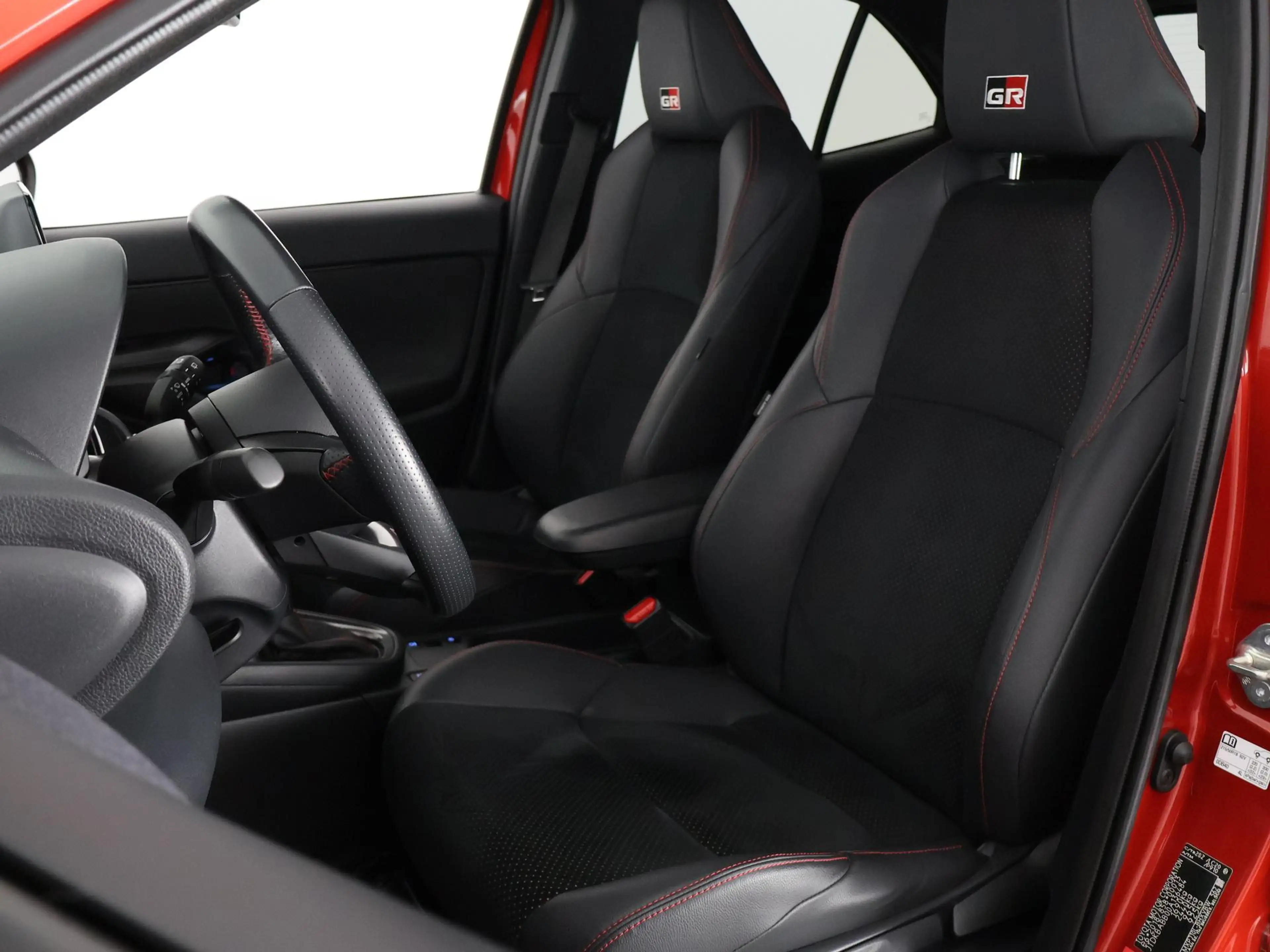 Toyota Yaris Cross 1.5 Hybrid GR Sport | Stoelverwarming | Navigatie — photo 7