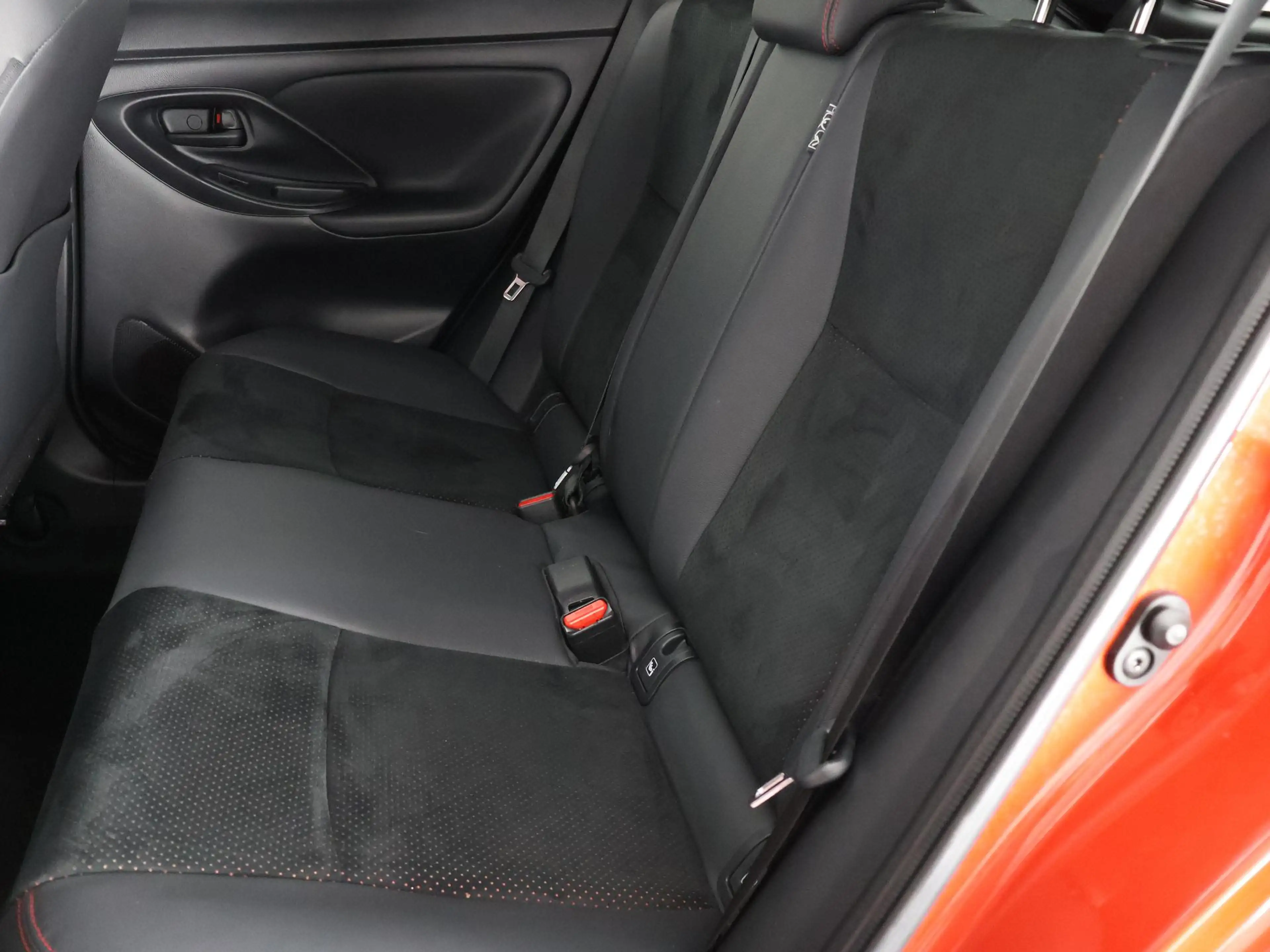 Toyota Yaris Cross 1.5 Hybrid GR Sport | Stoelverwarming | Navigatie — photo 27