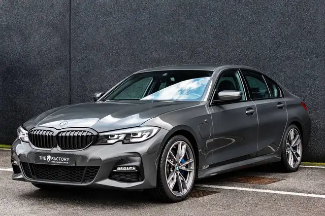 BMW 330 330e M Sport | Individual Dravitgrau | M340i Look | 792M | M Remmen | M Sportstoel | Leder