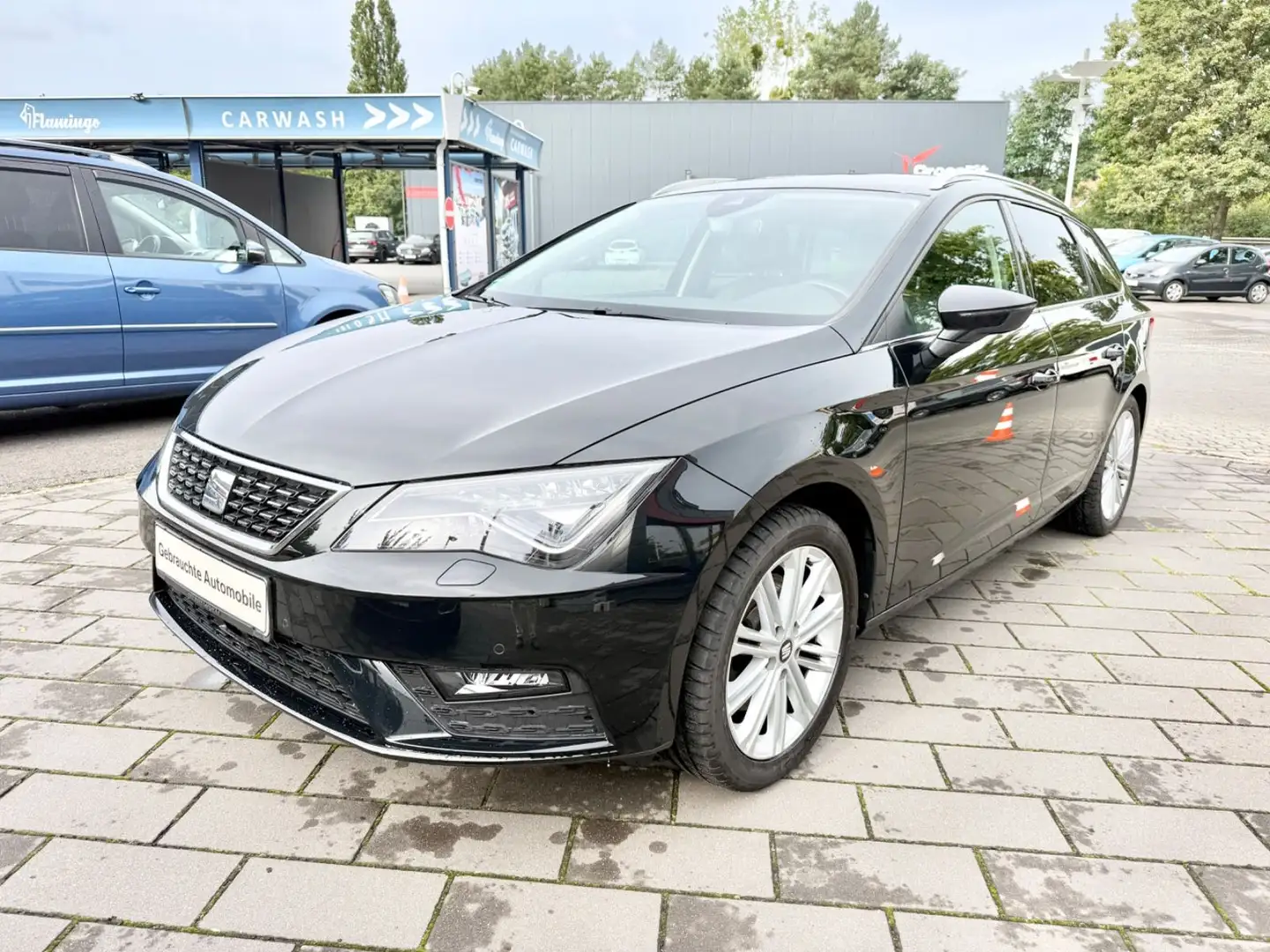 SEAT Leon ST Xcellence,Automatik,Navi,LED,Teilleder Argent - 1