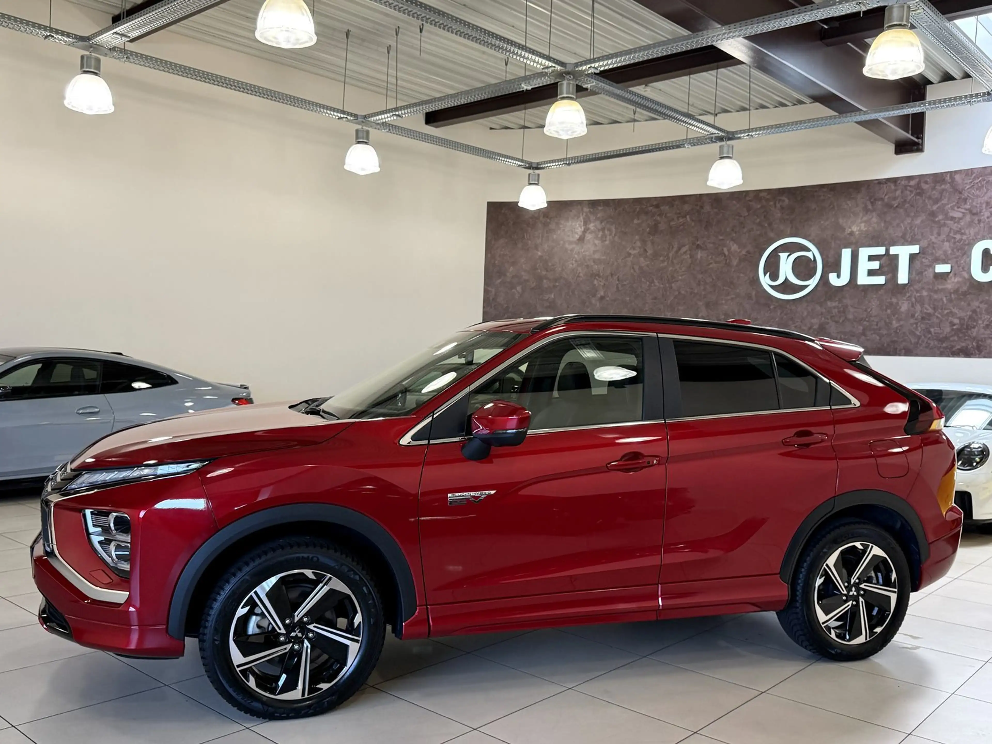 Mitsubishi Eclipse Cross Plus Select Hybrid 4WD — photo 3