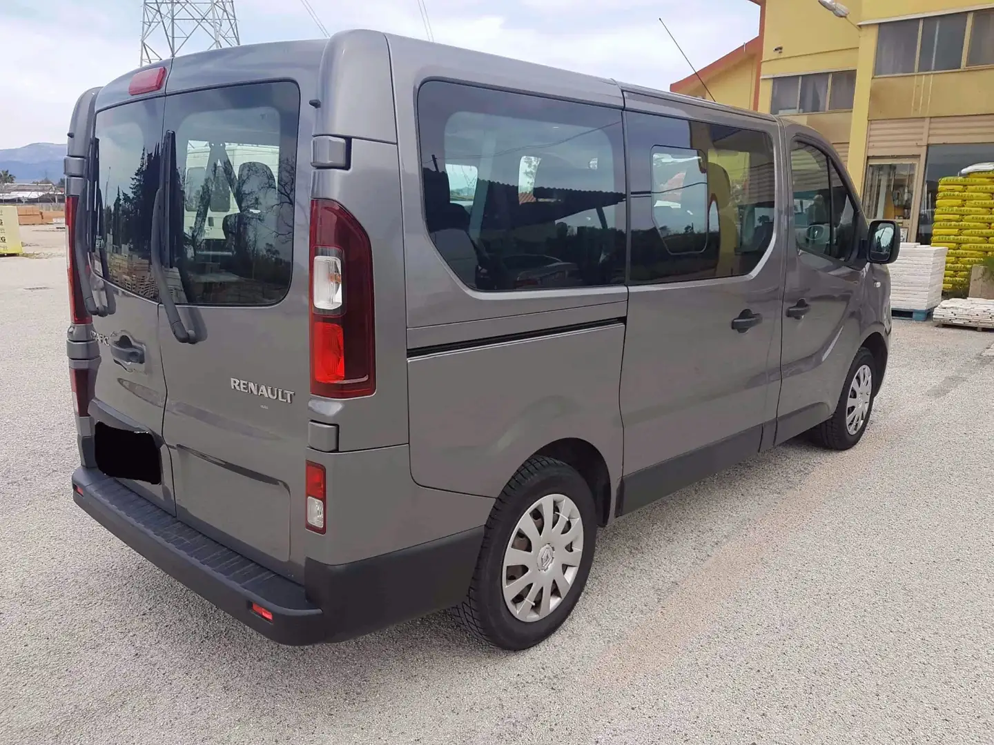 Renault Trafic Grigio - 2