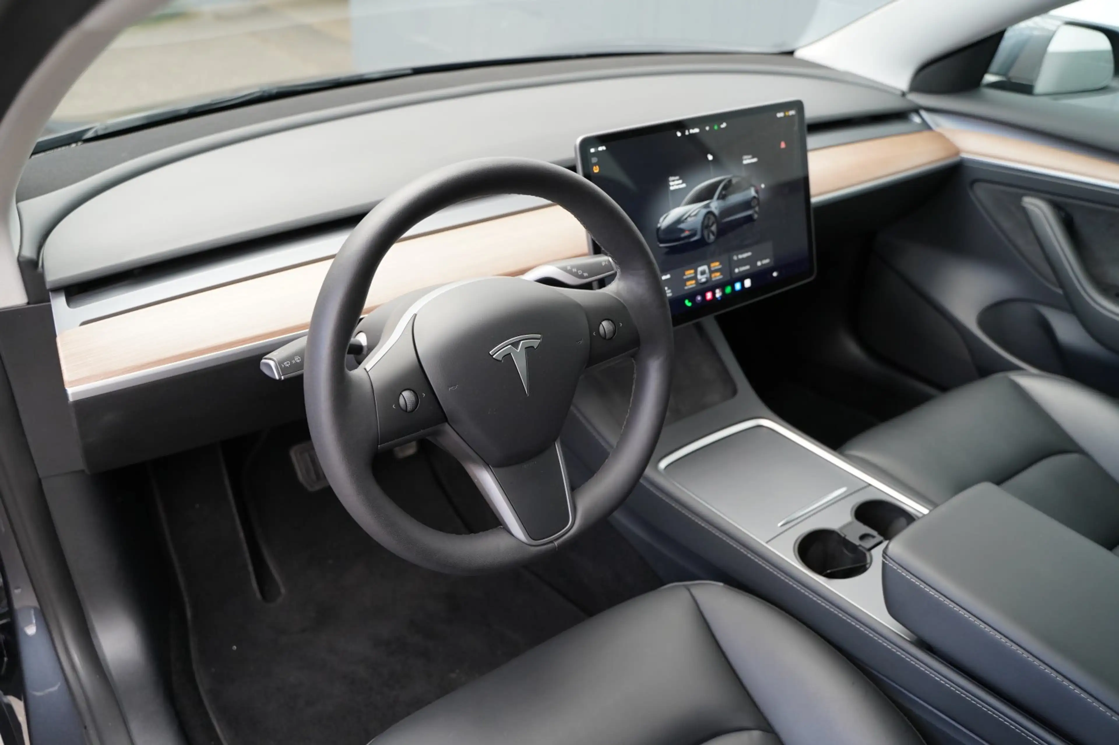 Tesla Model 3 Standard Range + *AHK*1. Hd. — photo 11