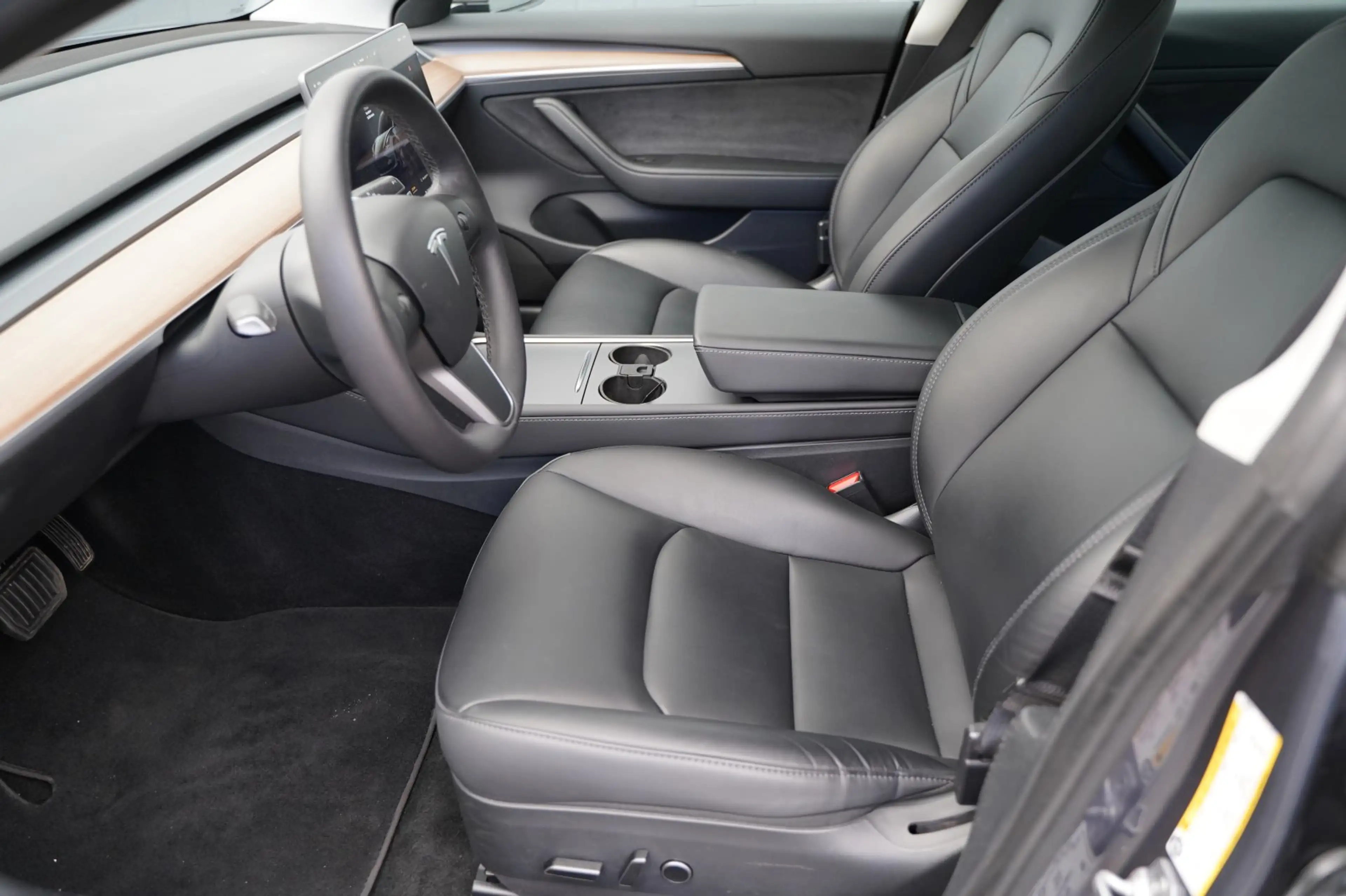 Tesla Model 3 Standard Range + *AHK*1. Hd. — photo 10