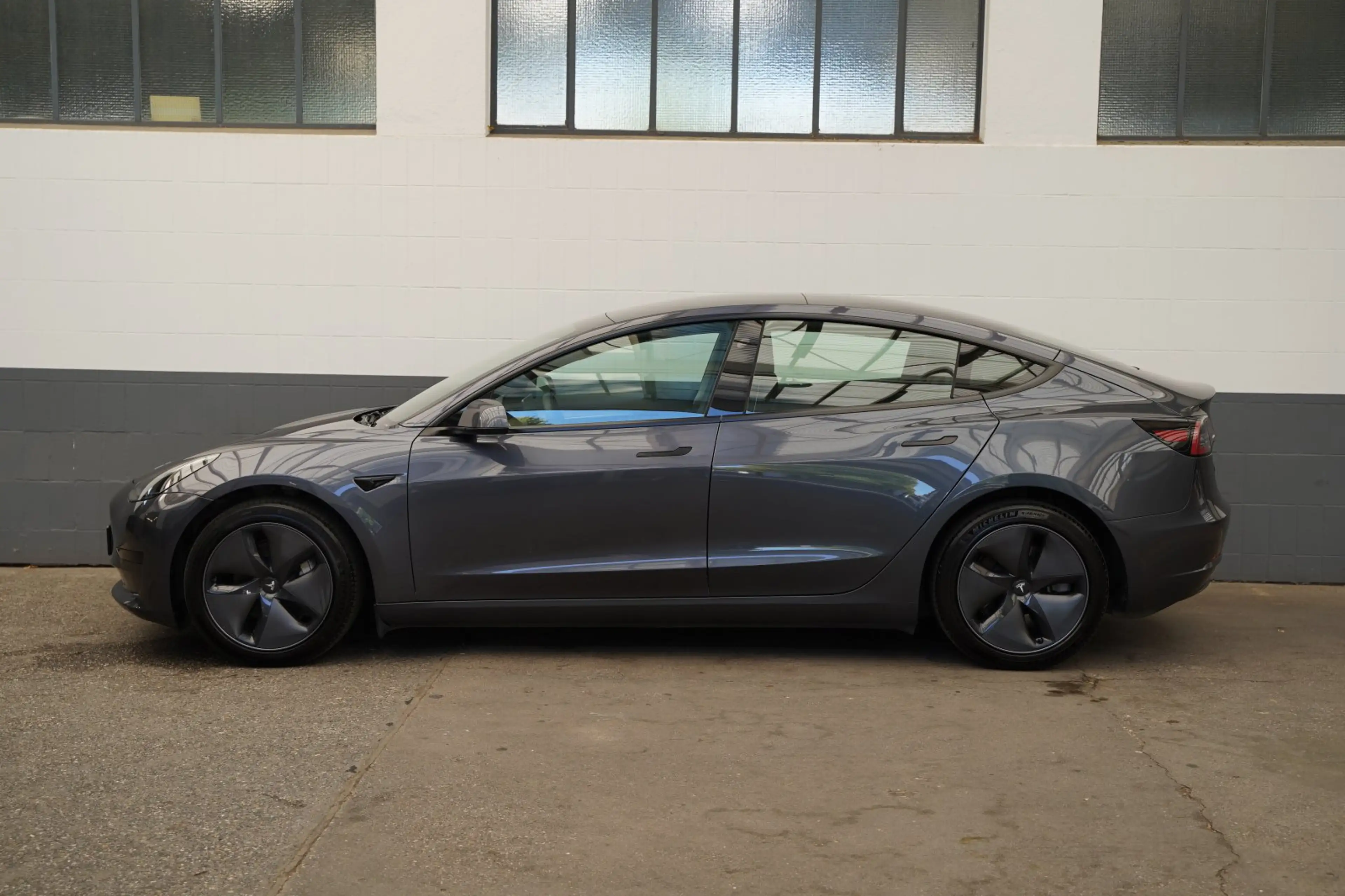 Tesla Model 3 Standard Range + *AHK*1. Hd. — photo 5