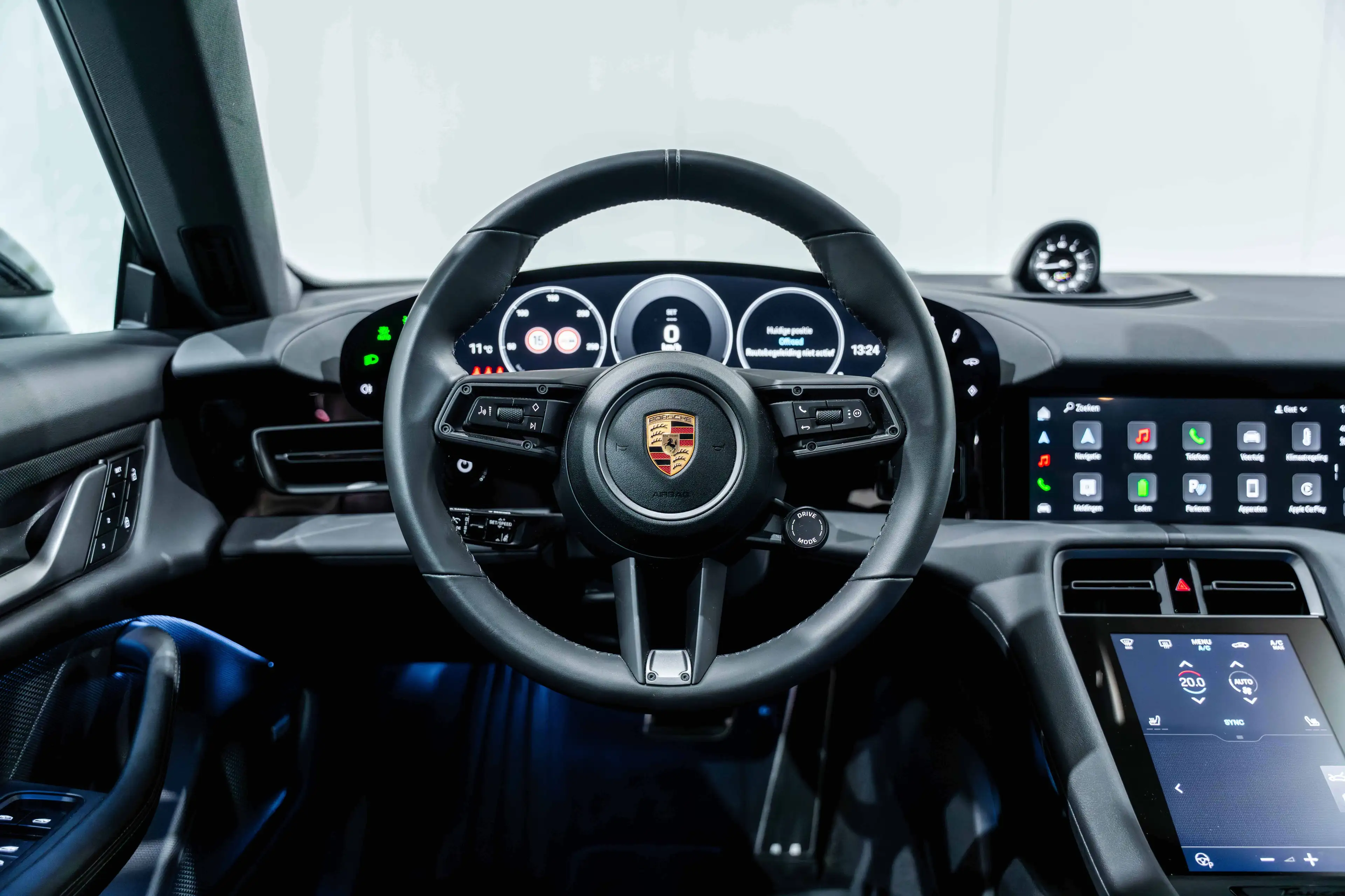 Porsche Taycan Sport Turismo FACE LIFT Perf Batt+/Sport Chr/Matrix/Bose/21inch — photo 16
